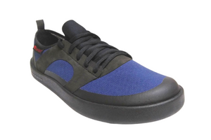 Nutrail Cross Sport in Blue is also avaiable with black laces.